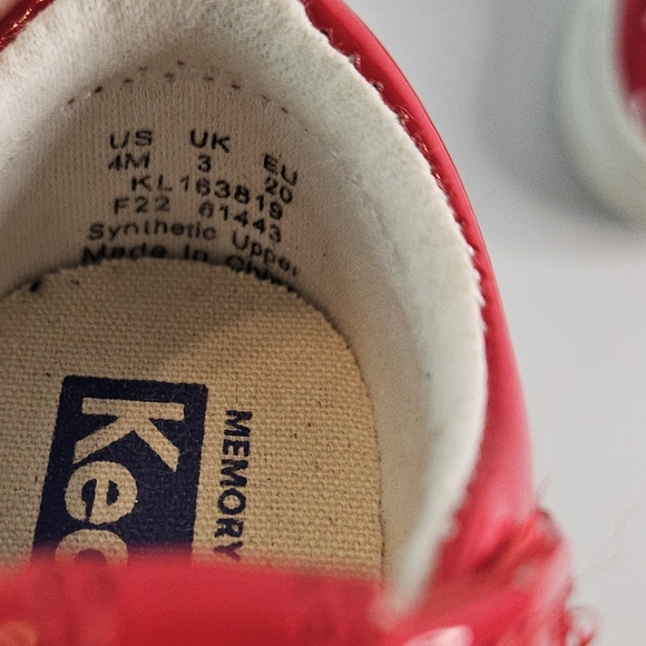 Keds little kids size 4 red shoes - Picture 7 of 8